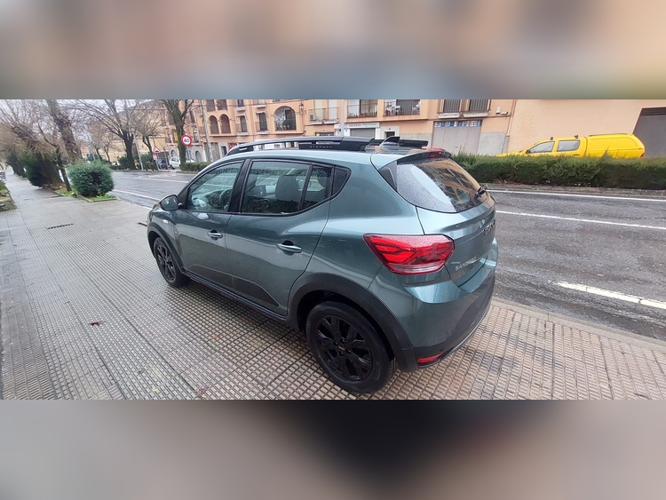 Dacia Sandero Stepway 1.0 100cv foto 3